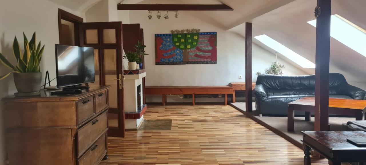 Regina House- Sv. Mikalojaus 13 Διαμέρισμα Βίλνιους Εξωτερικό φωτογραφία